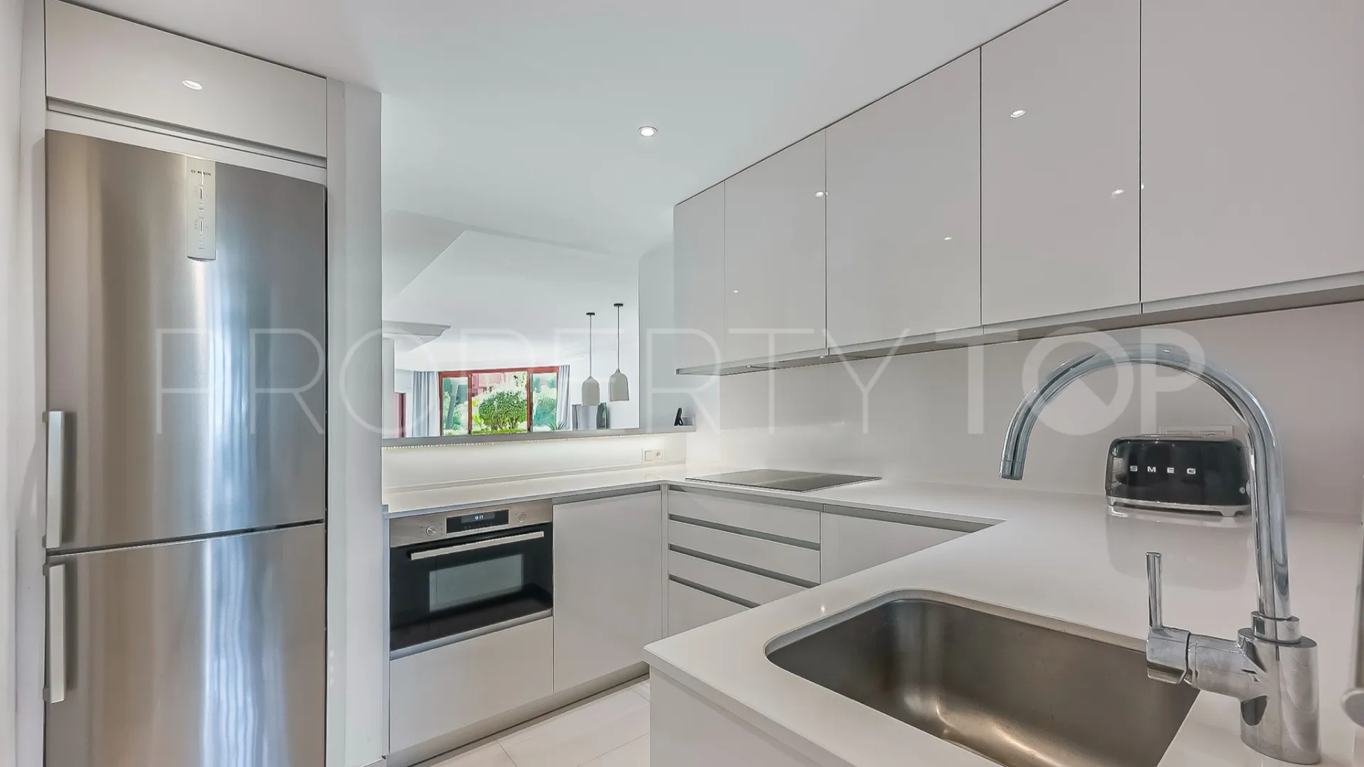 2 bedrooms ground floor apartment in Menara Beach for sale
