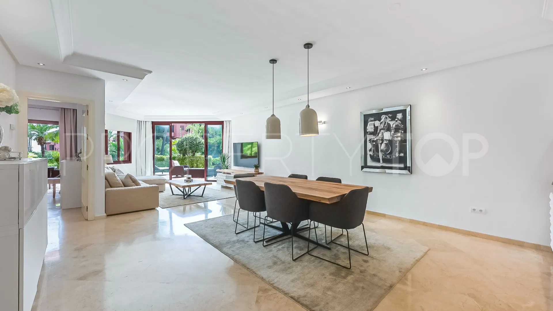 2 bedrooms ground floor apartment in Menara Beach for sale