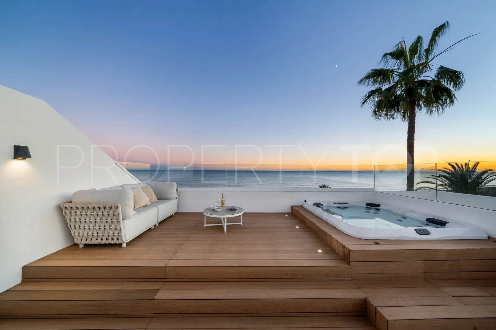 For sale Estepona East villa