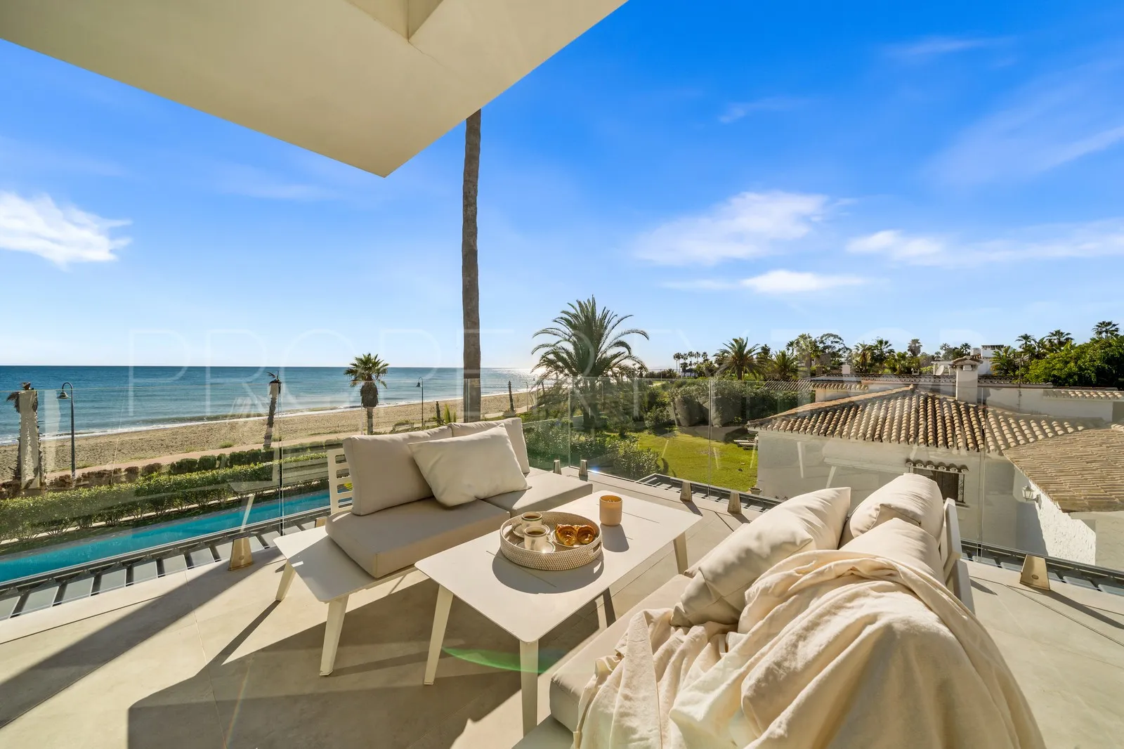 For sale Estepona East villa