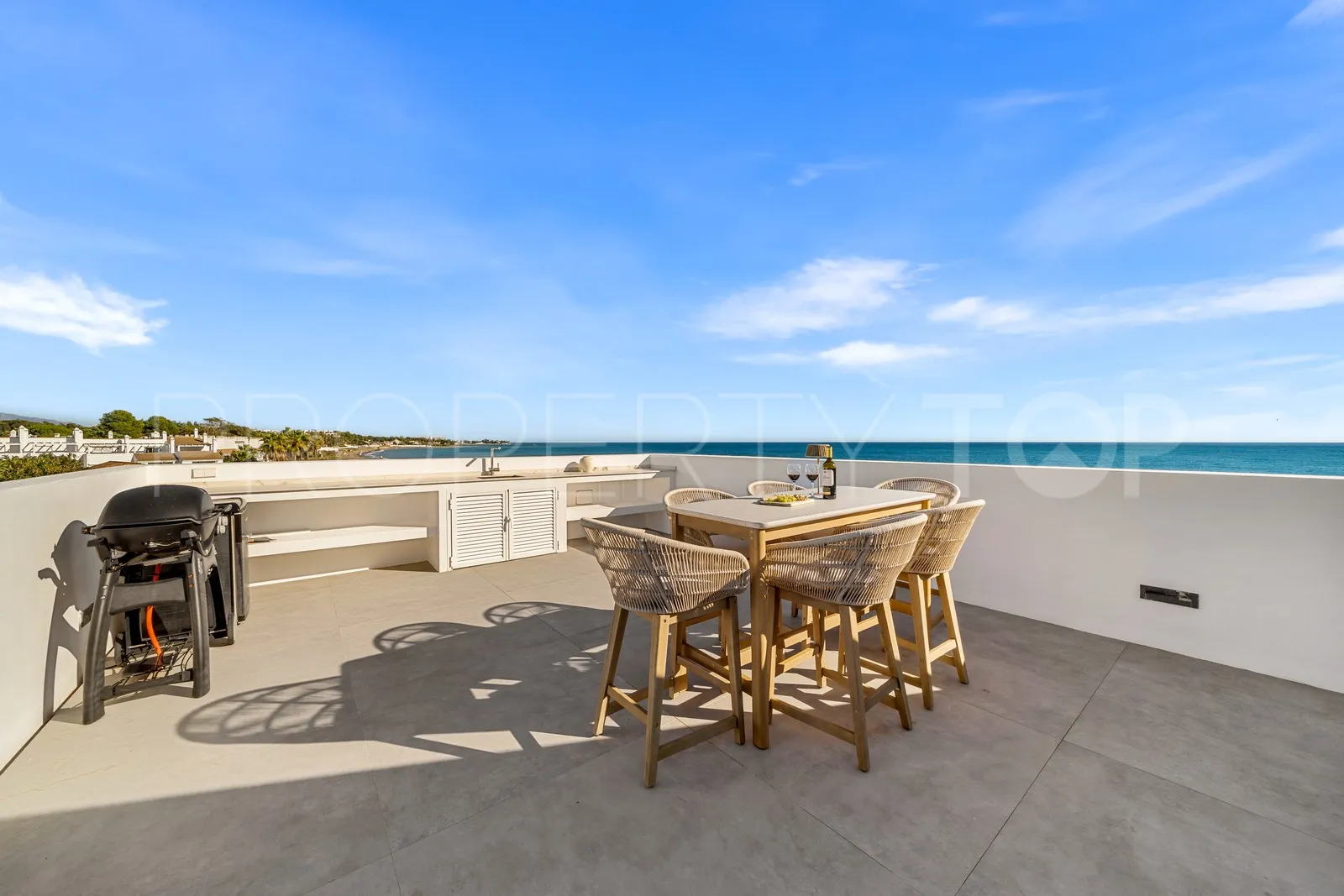 For sale Estepona East villa