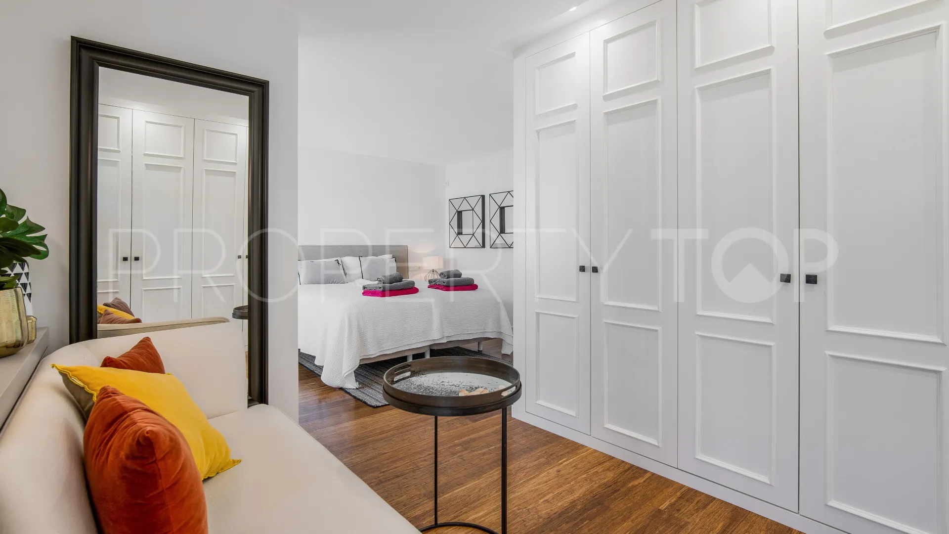 Se vende villa pareada en Marbellamar de 4 dormitorios