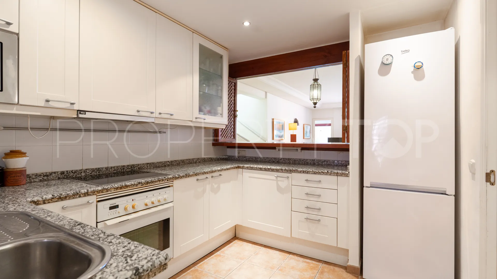 Duplex penthouse for sale in Menara Beach with 3 bedrooms