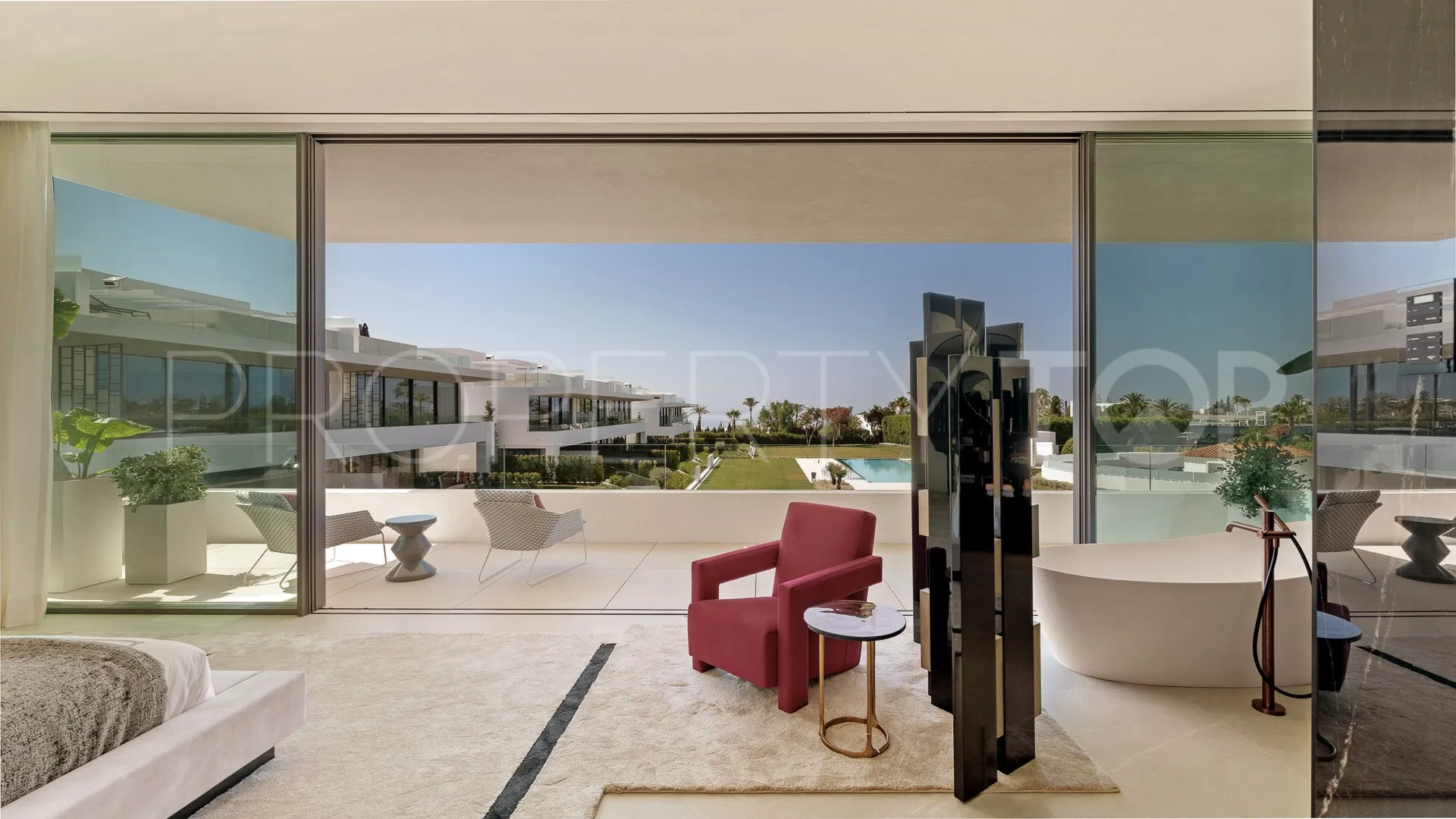 Villa de 4 dormitorios en venta en Marbella Golden Mile