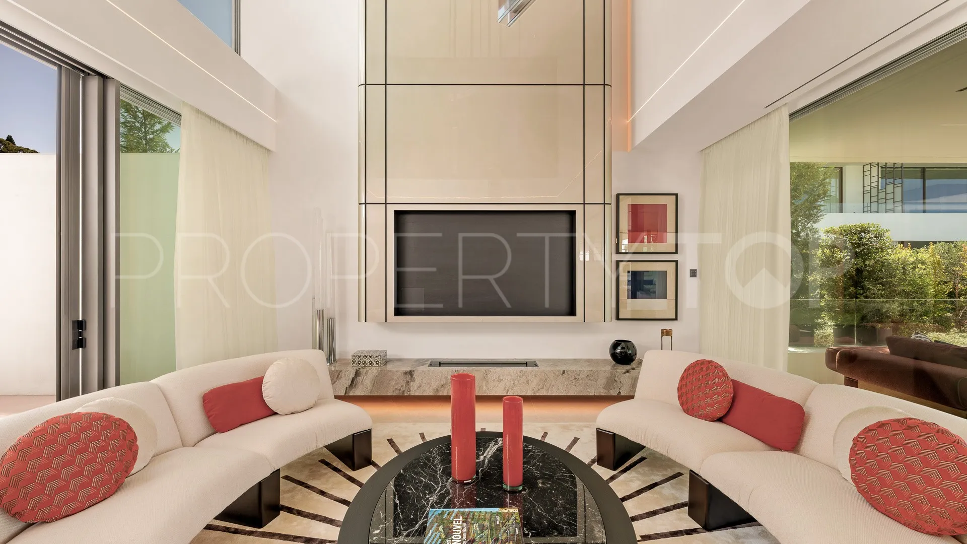 Villa de 4 dormitorios en venta en Marbella Golden Mile