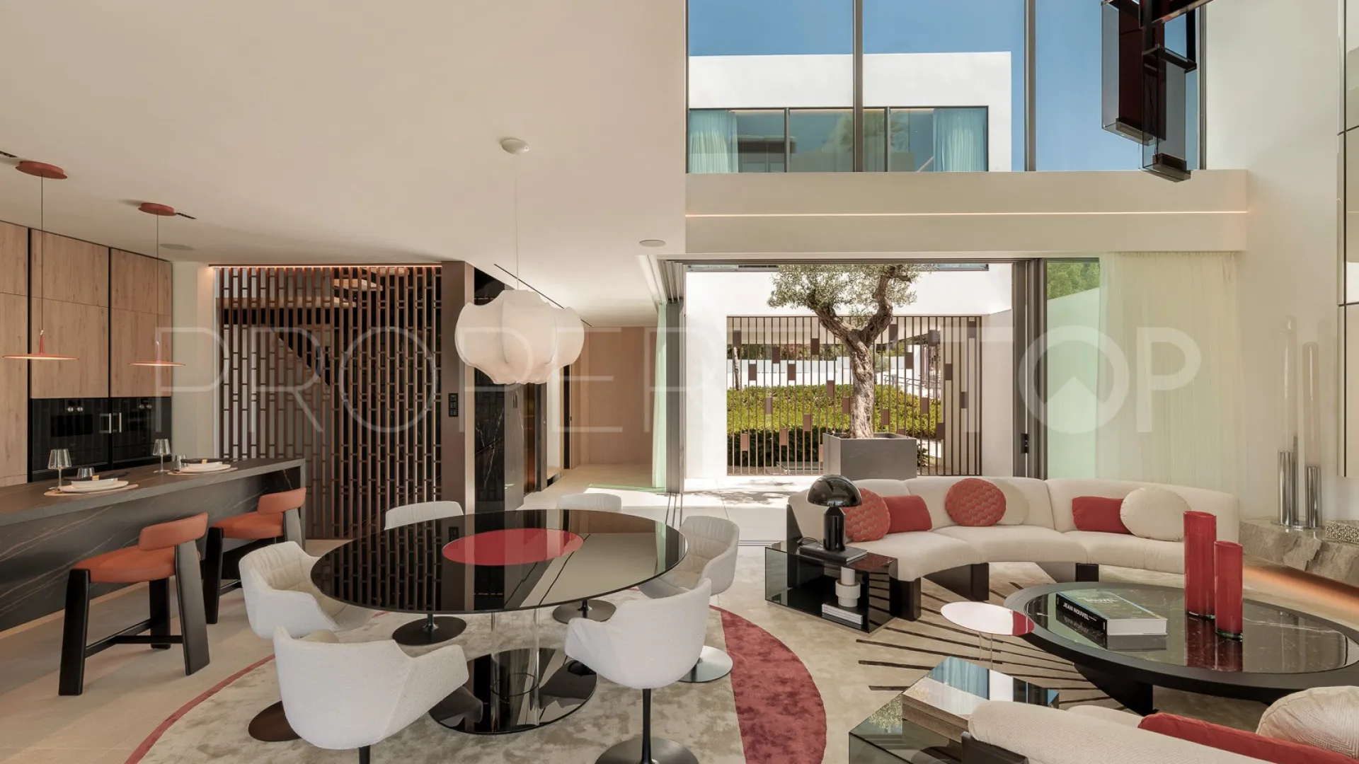 Villa de 4 dormitorios en venta en Marbella Golden Mile