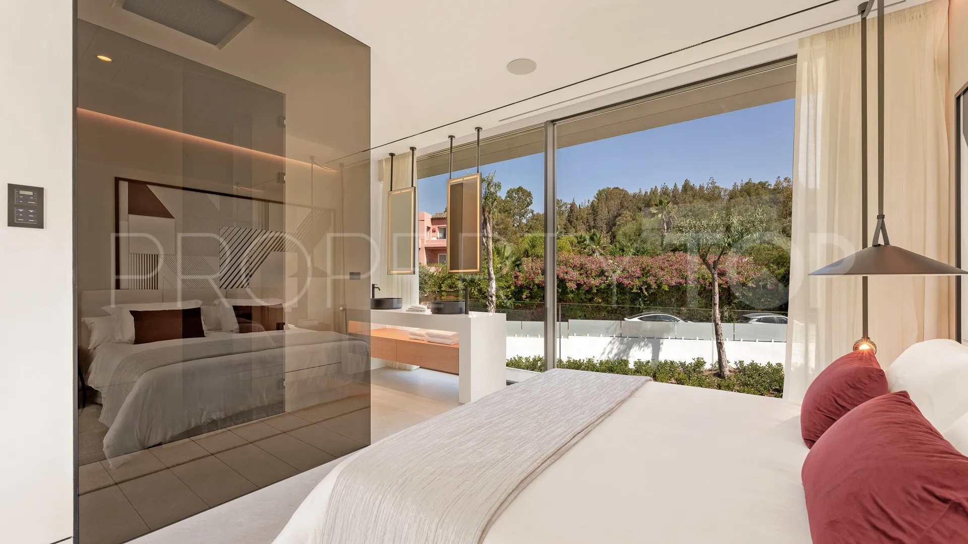 Villa de 4 dormitorios en venta en Marbella Golden Mile