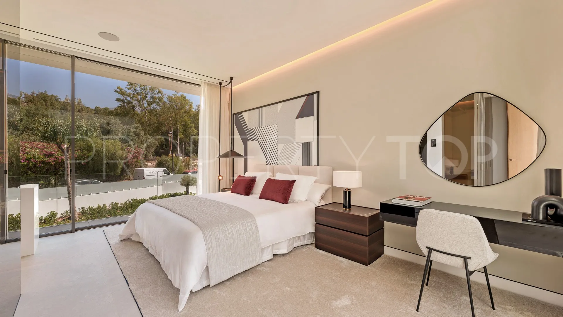 Villa de 4 dormitorios en venta en Marbella Golden Mile