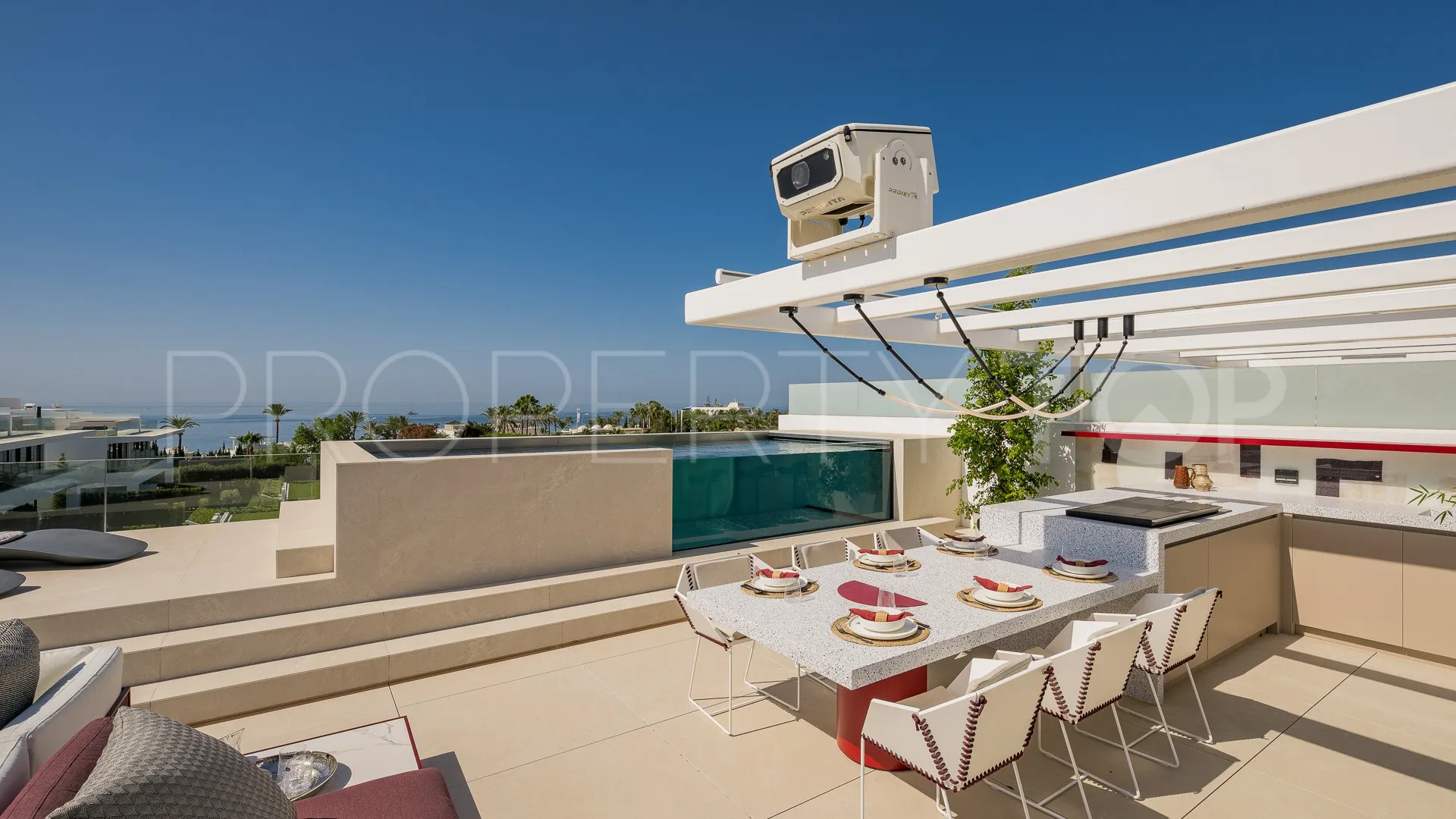 Villa de 4 dormitorios en venta en Marbella Golden Mile