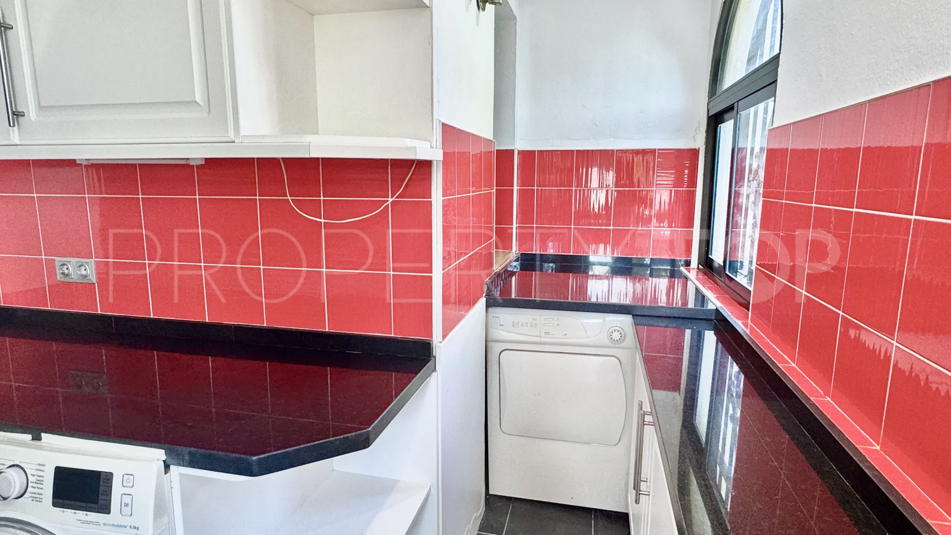 Apartamento planta baja a la venta en Jardines de Sotogrande con 2 dormitorios