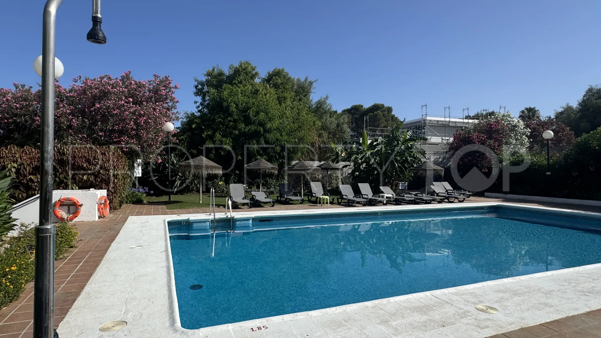 Apartamento planta baja a la venta en Sotogrande Costa con 2 dormitorios