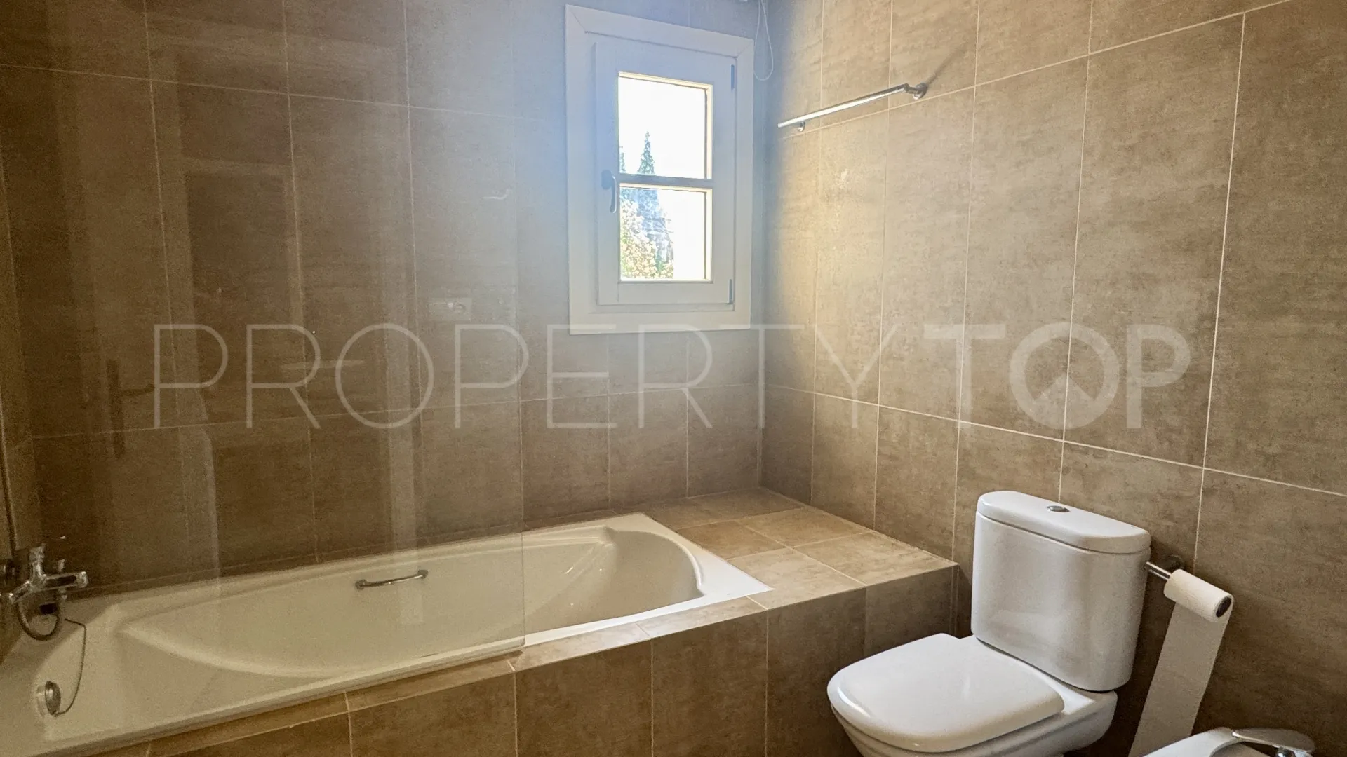 Sotogrande Alto, villa en venta con 6 dormitorios