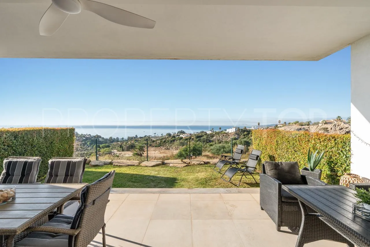 For sale Bahia de las Rocas ground floor apartment with 2 bedrooms