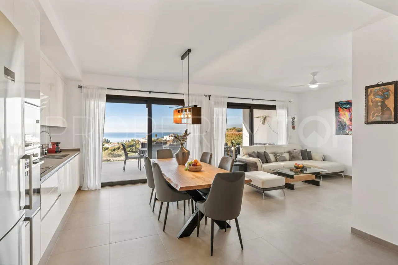 For sale La Duquesa ground floor apartment with 2 bedrooms
