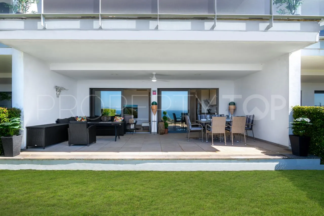 For sale Bahia de las Rocas ground floor apartment with 2 bedrooms