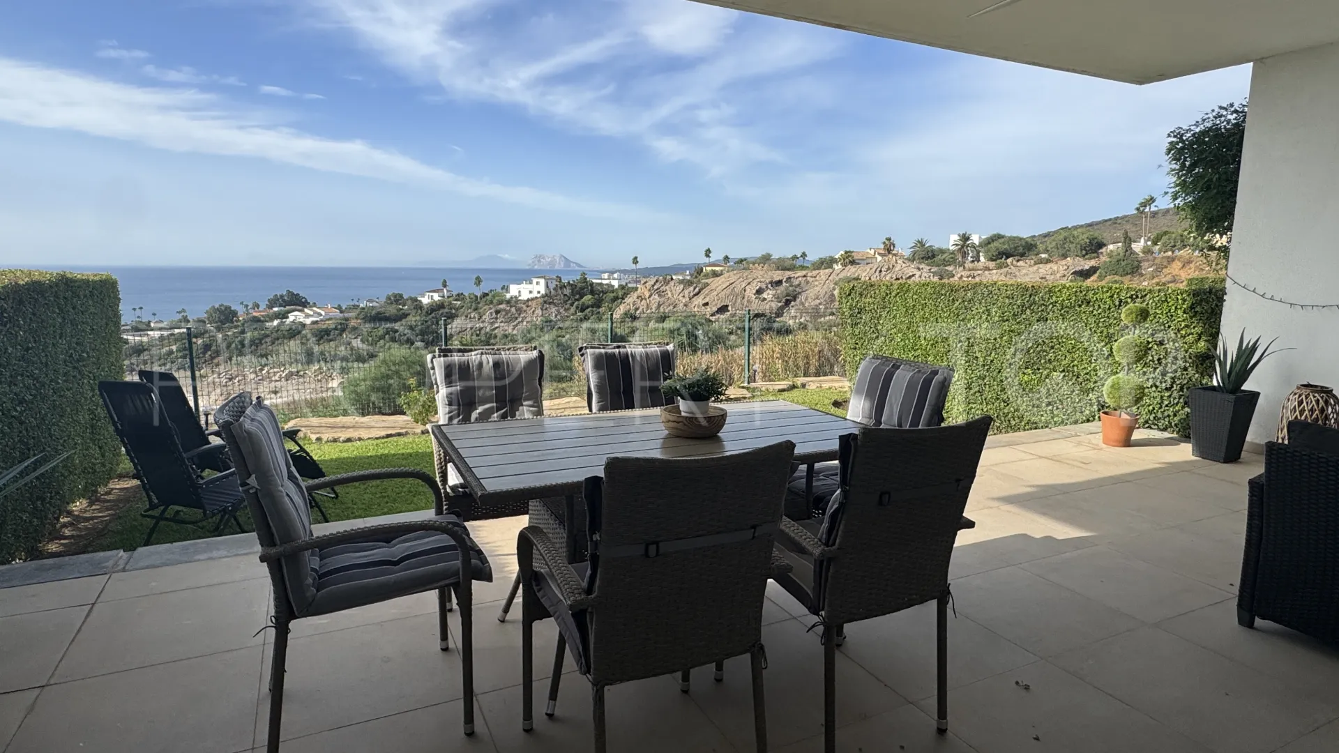 For sale La Duquesa ground floor apartment with 2 bedrooms
