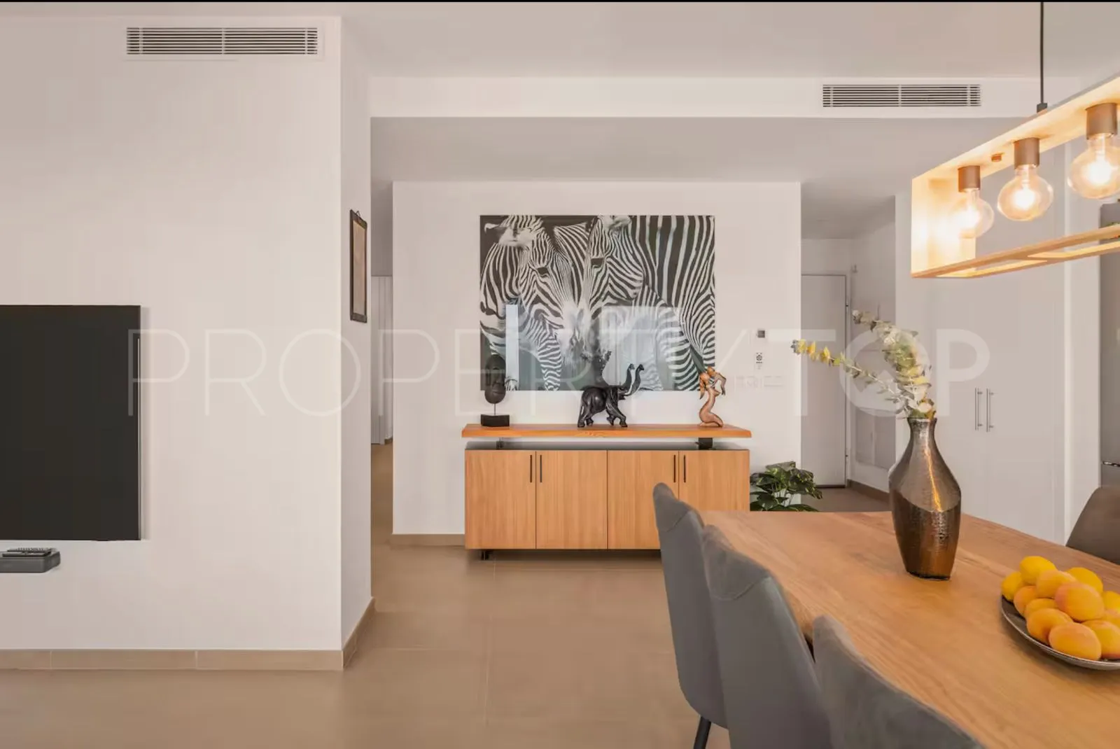 For sale Bahia de las Rocas ground floor apartment with 2 bedrooms