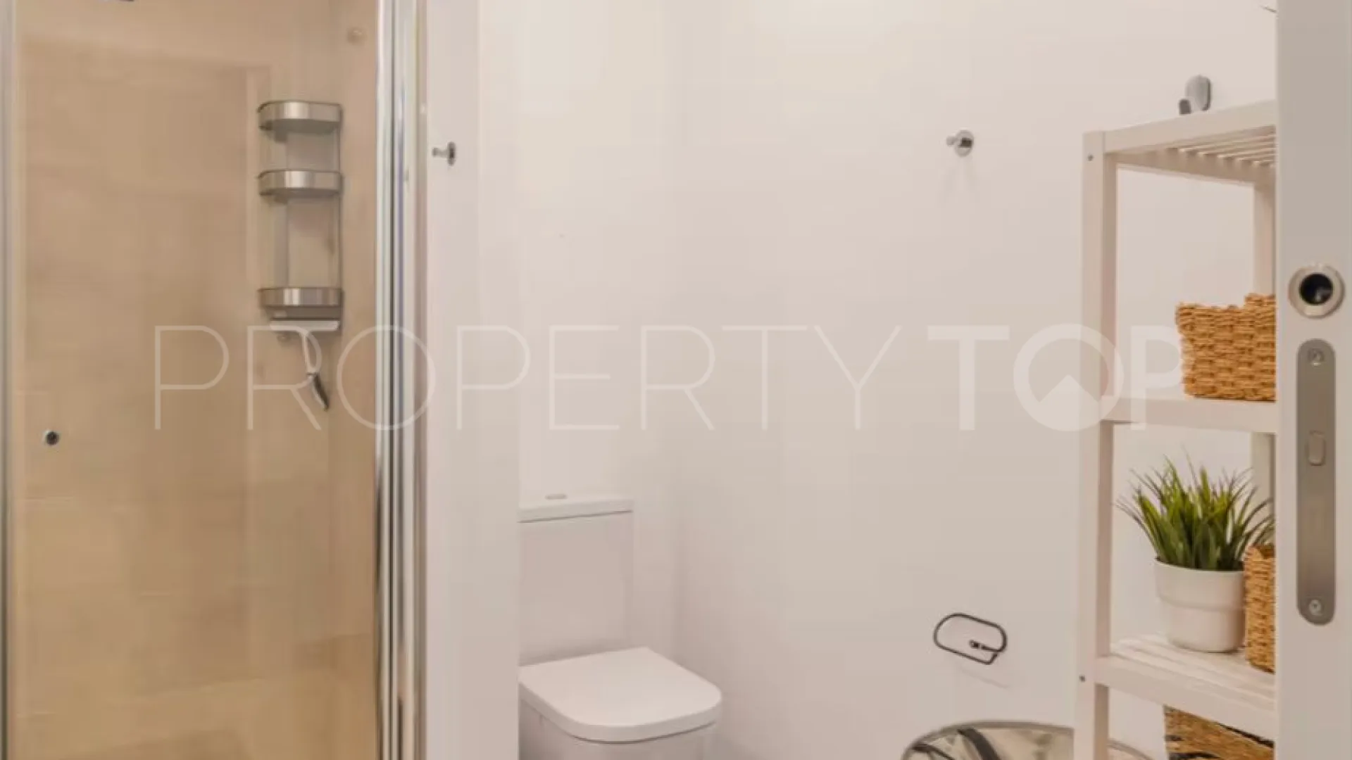 For sale La Duquesa ground floor apartment with 2 bedrooms