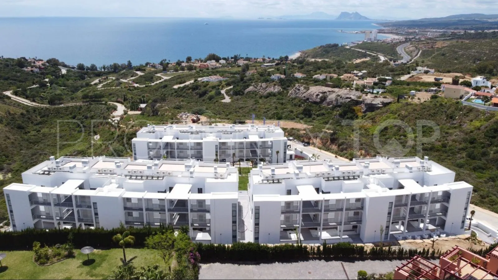 For sale Bahia de las Rocas ground floor apartment with 2 bedrooms