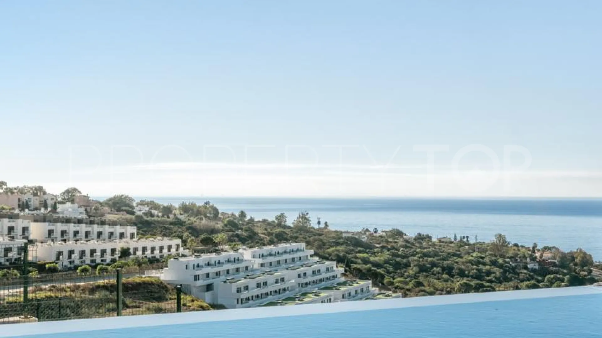 For sale Bahia de las Rocas ground floor apartment with 2 bedrooms