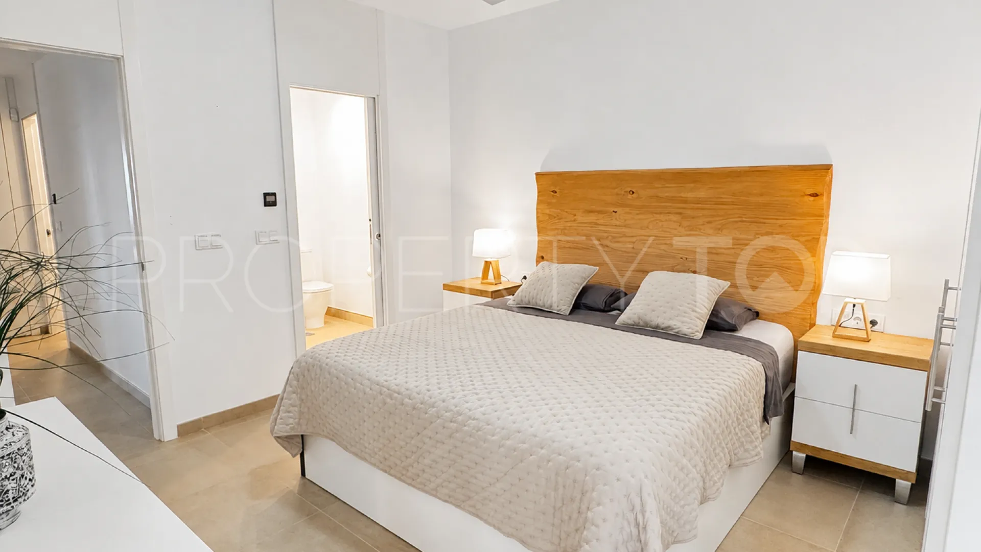For sale La Duquesa ground floor apartment with 2 bedrooms