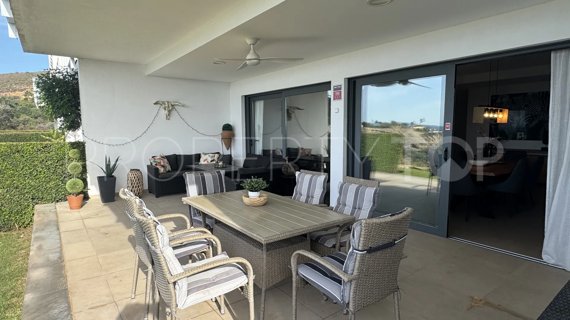 For sale La Duquesa ground floor apartment with 2 bedrooms
