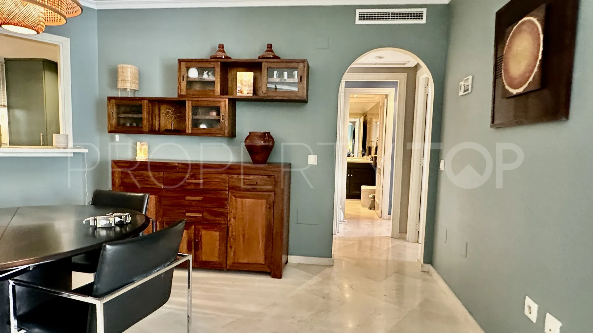 For sale 3 bedrooms ground floor apartment in Isla Carey