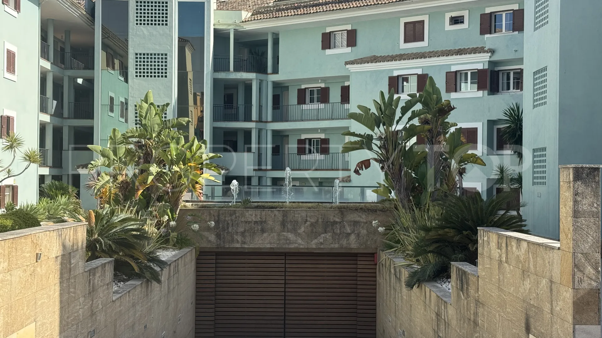 For sale 3 bedrooms ground floor apartment in Isla Carey