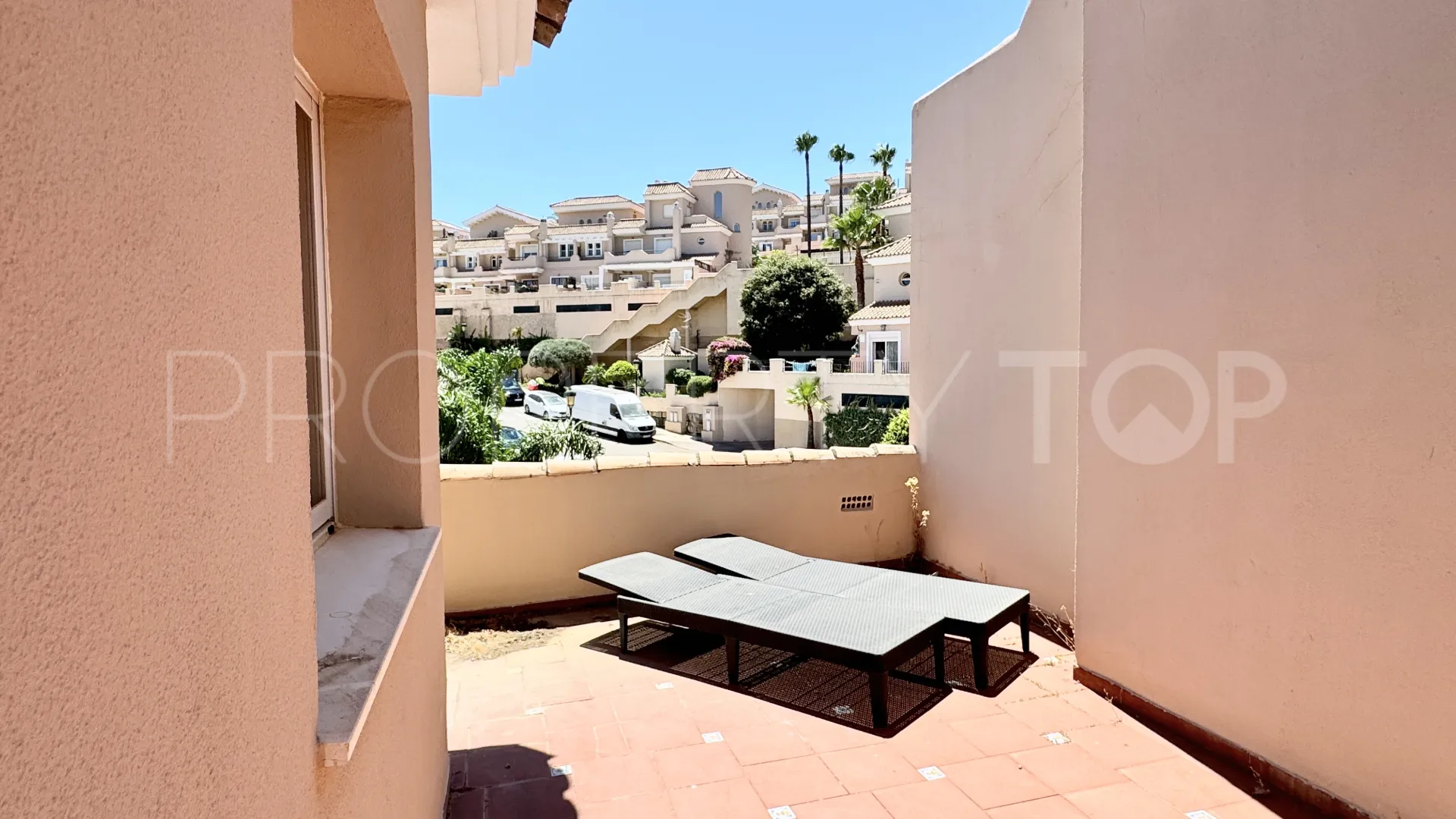 For sale town house in Manilva