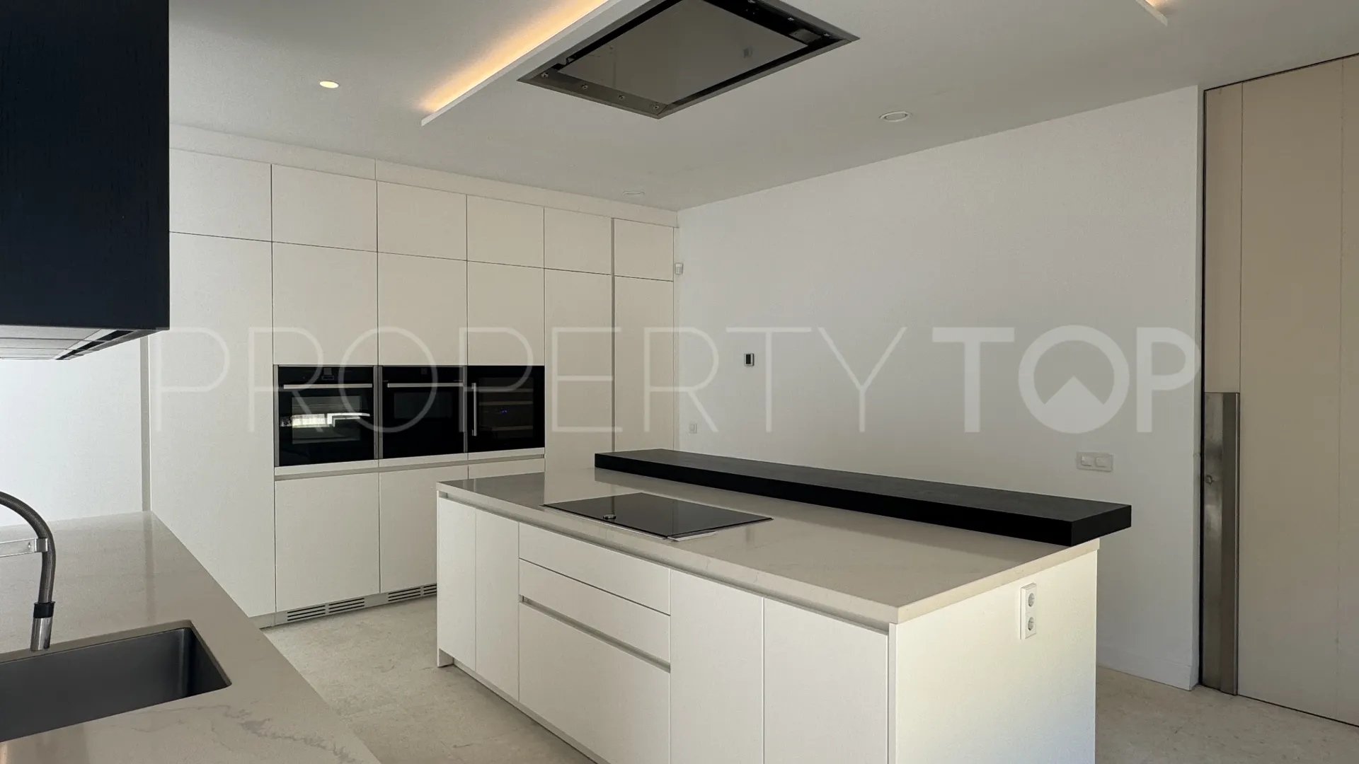Villa with 6 bedrooms for sale in Sotogrande Alto
