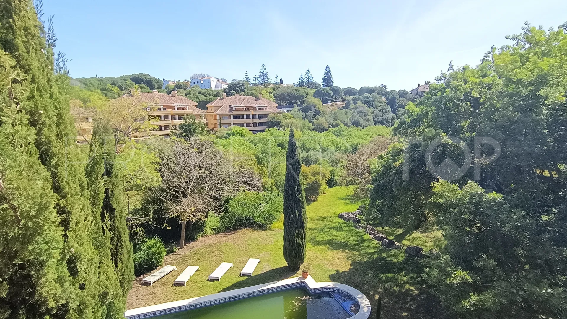 For sale villa in Zona F