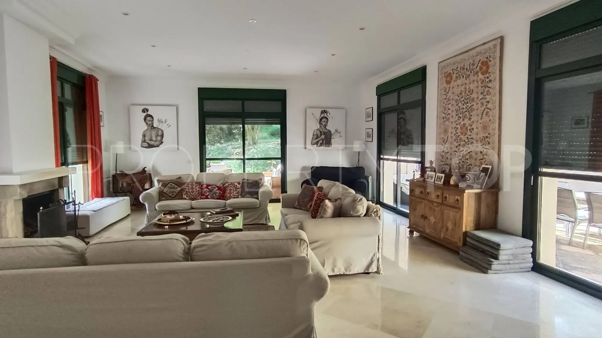 For sale villa in Zona F