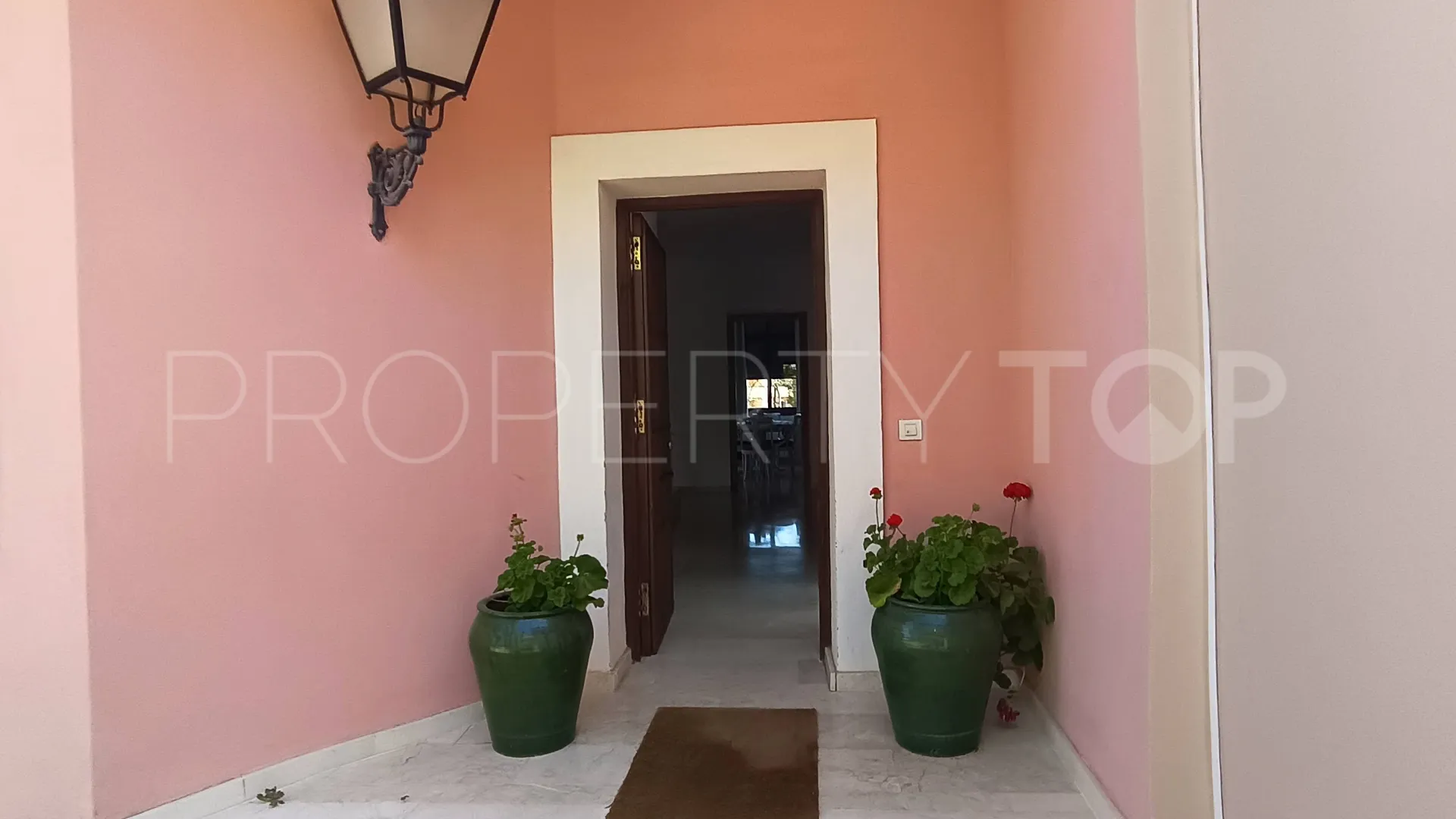 For sale villa in Zona F