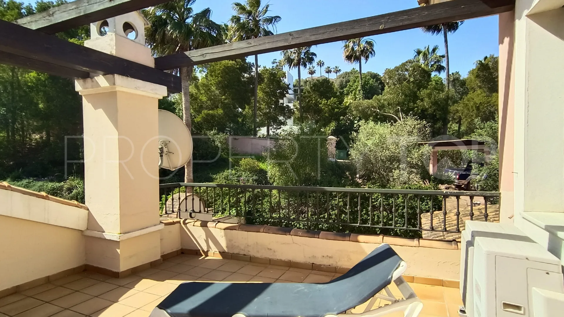 For sale villa in Zona F