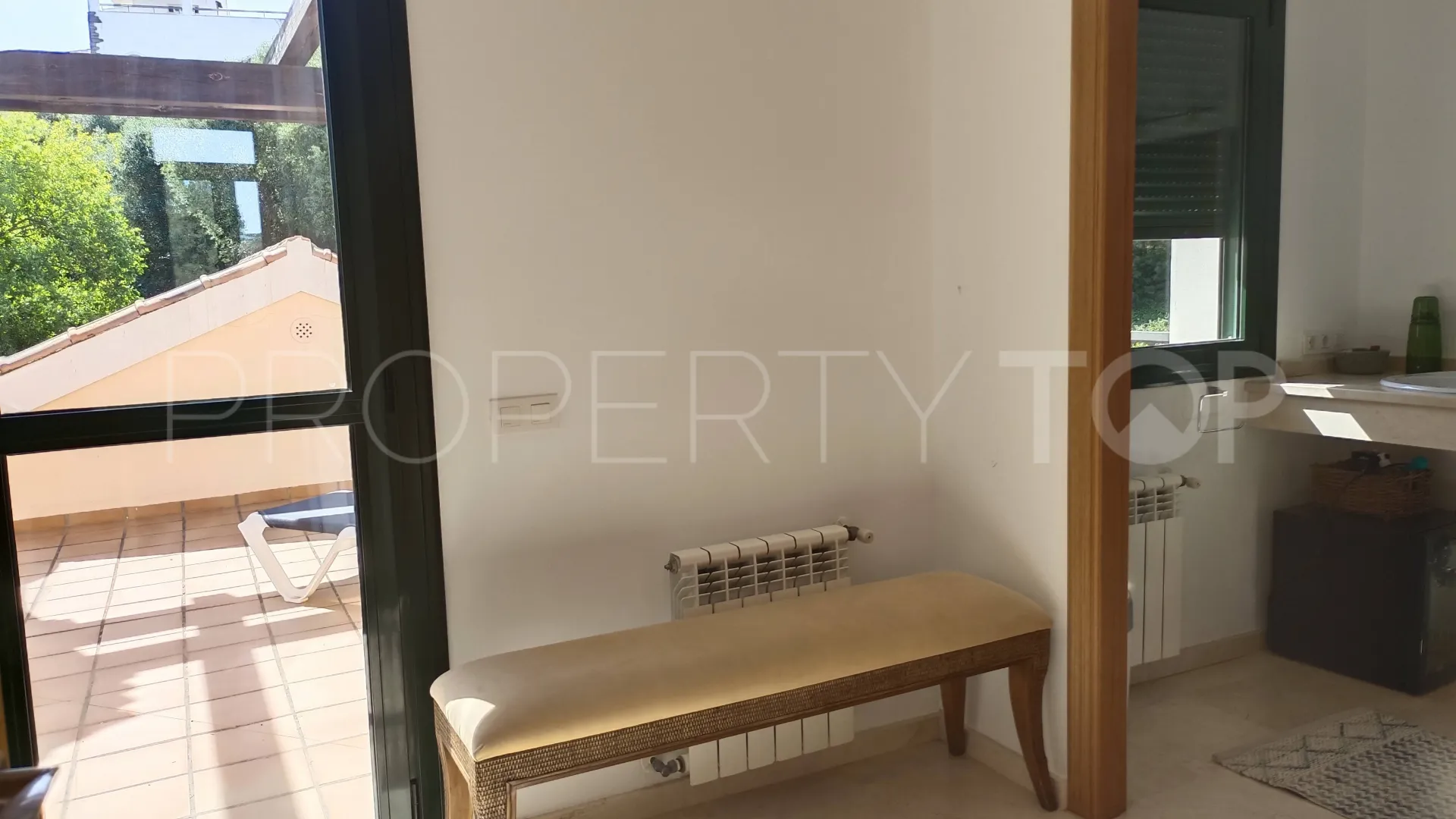 For sale villa in Zona F