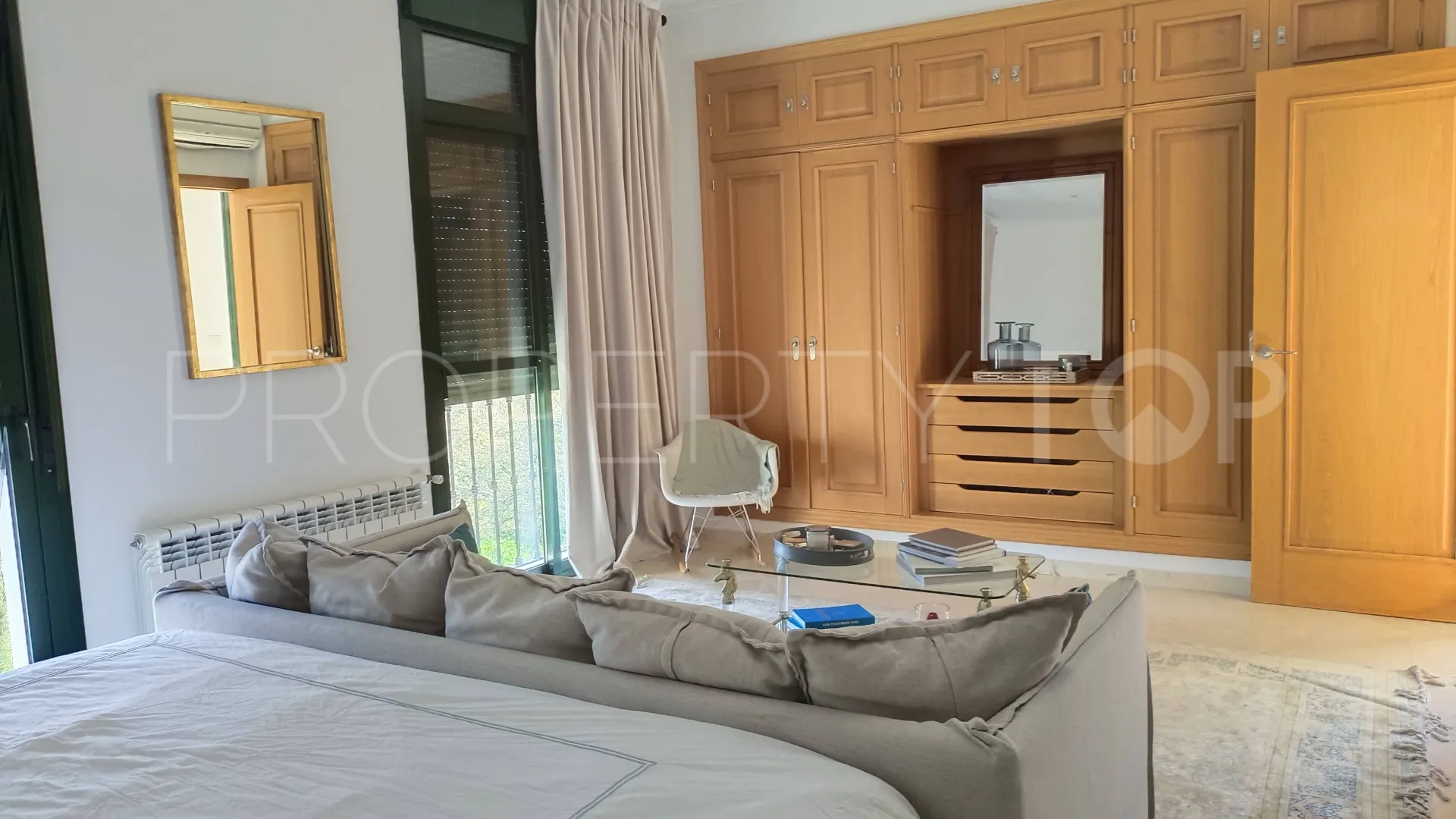 For sale villa in Zona F
