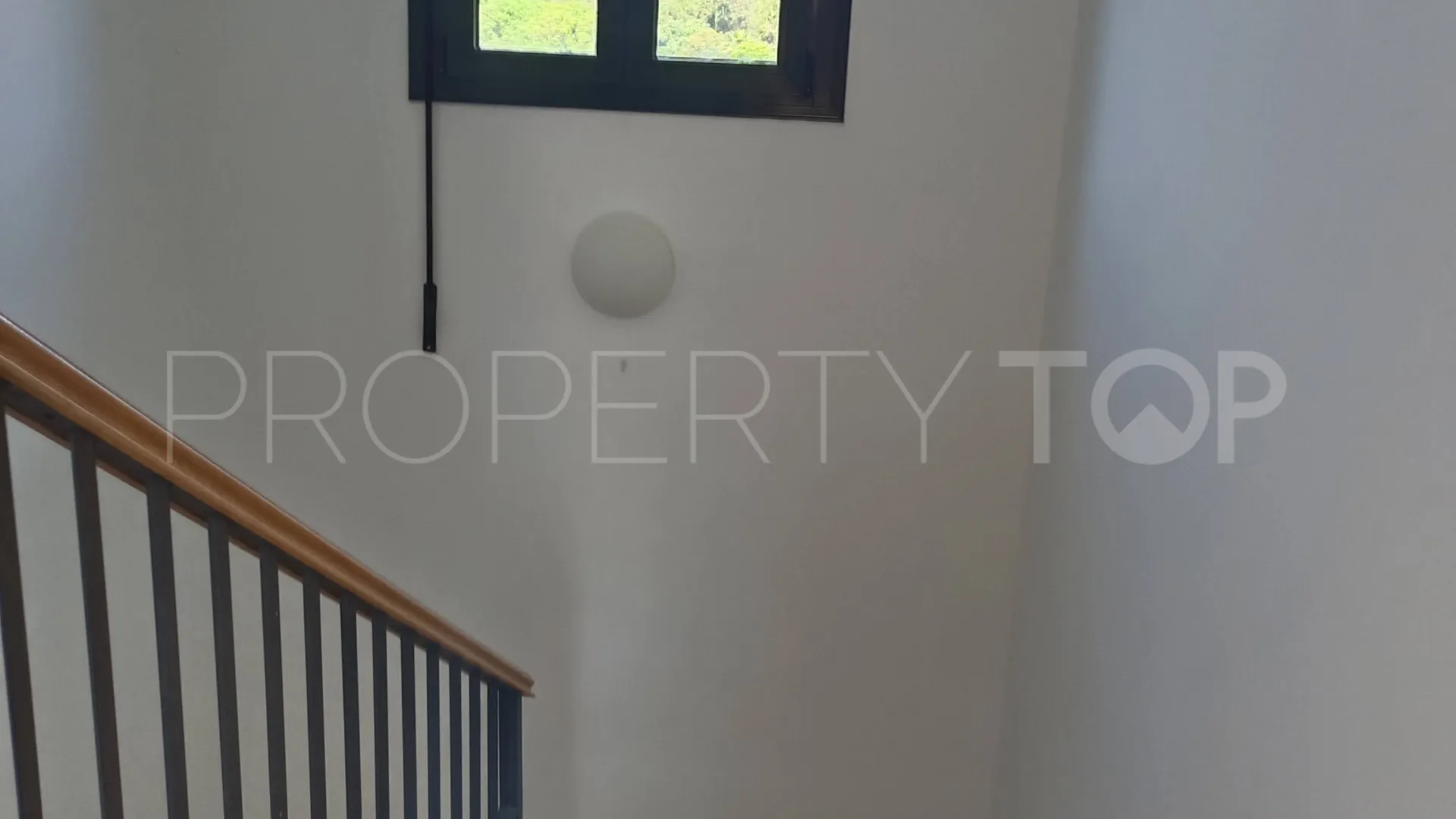 For sale villa in Zona F