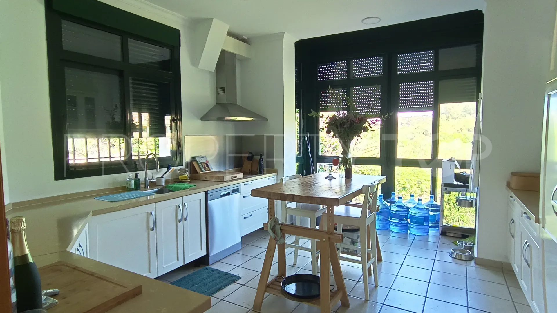 For sale villa in Zona F