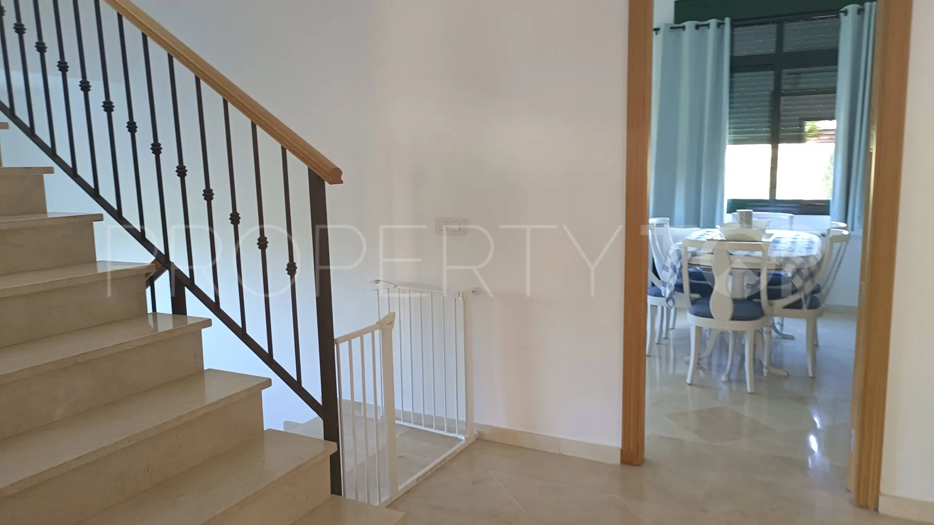 For sale villa in Zona F