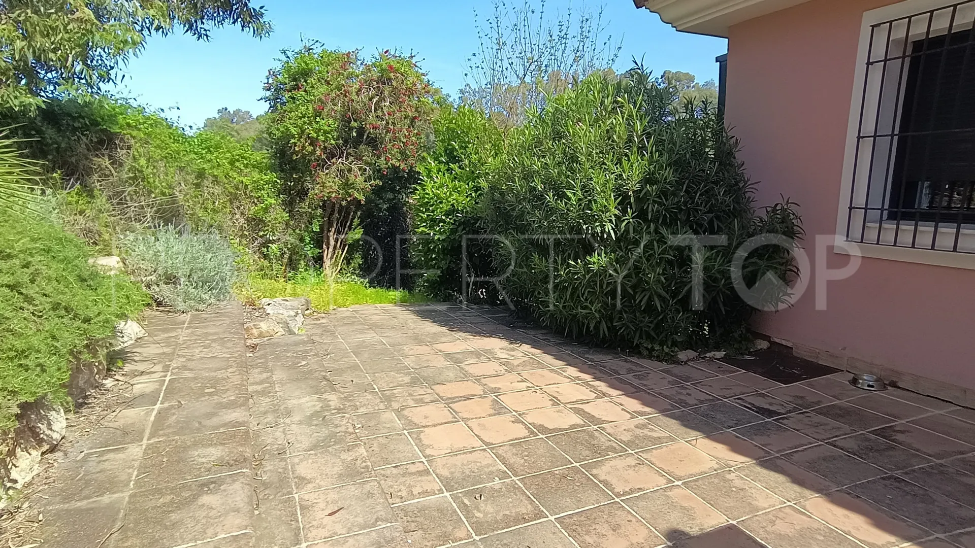 For sale villa in Zona F