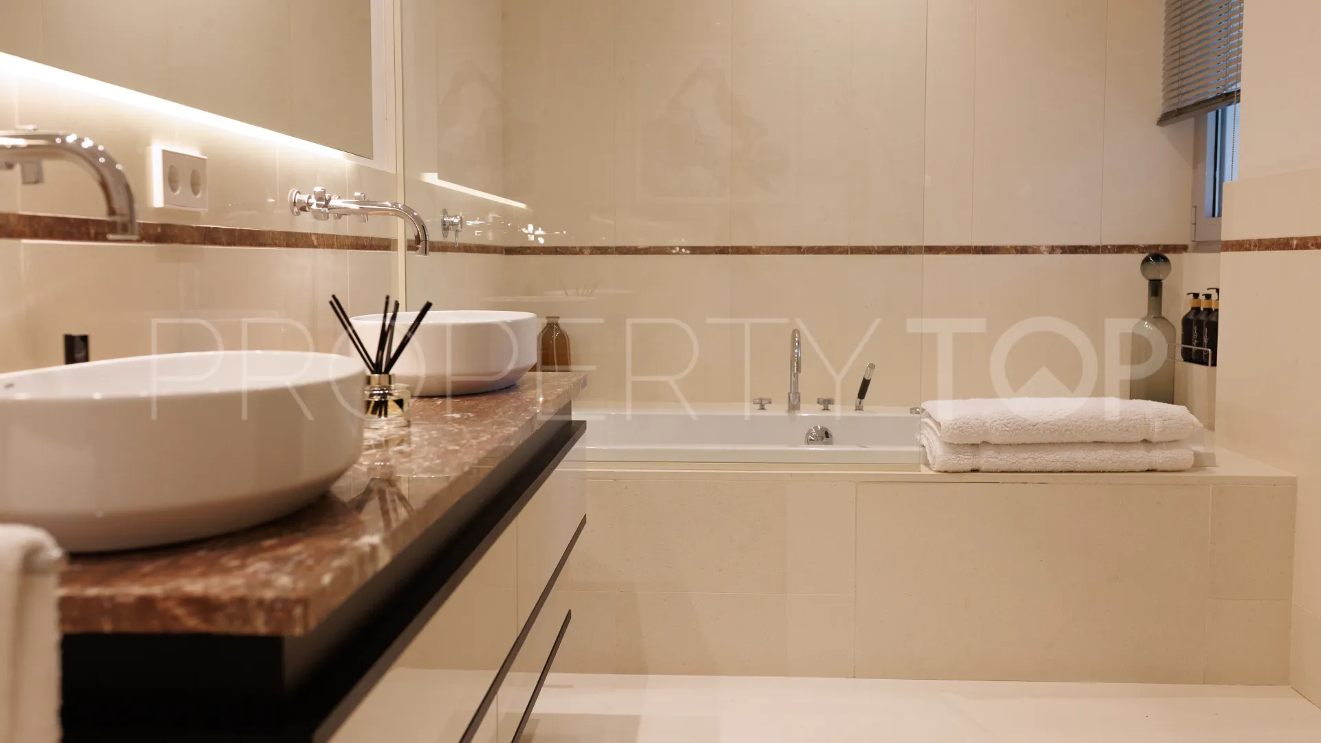 Meisho Hills, villa pareada a la venta