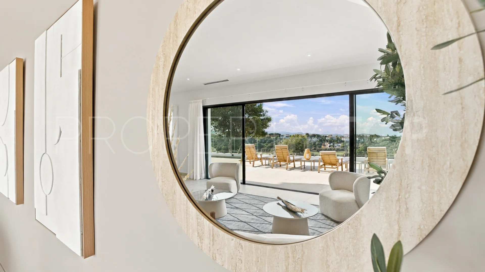 Villa a la venta en Zona M