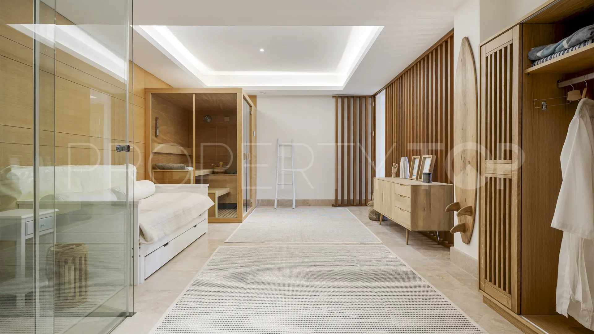 Villa for sale in Zona F with 5 bedrooms