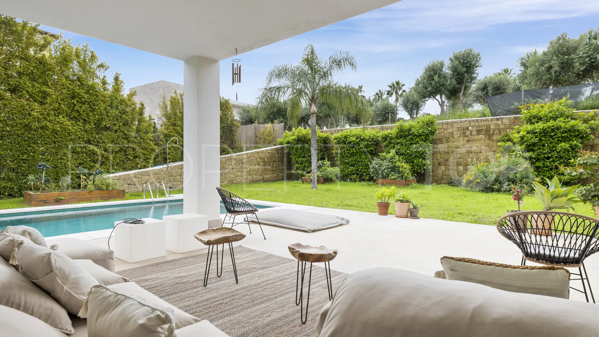 Villa for sale in Zona F with 5 bedrooms