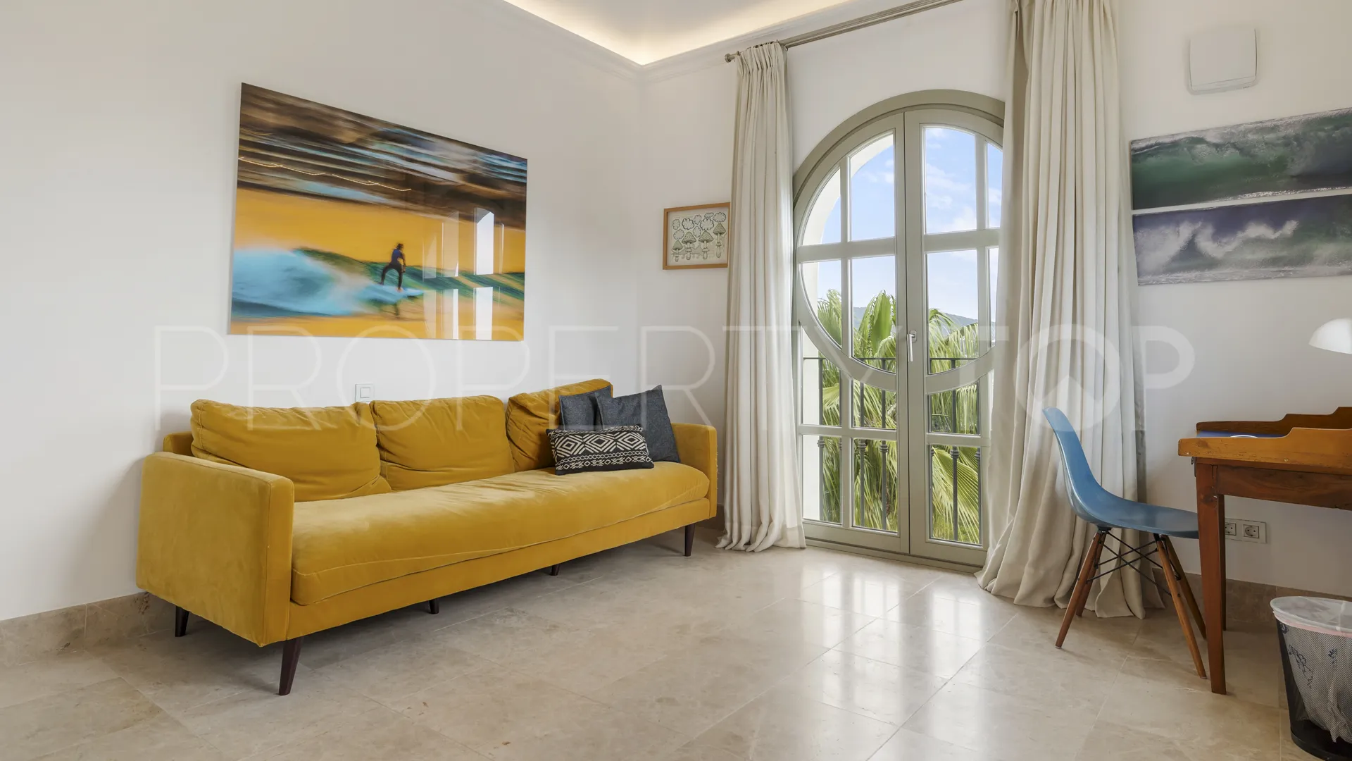 Villa for sale in Zona F with 5 bedrooms