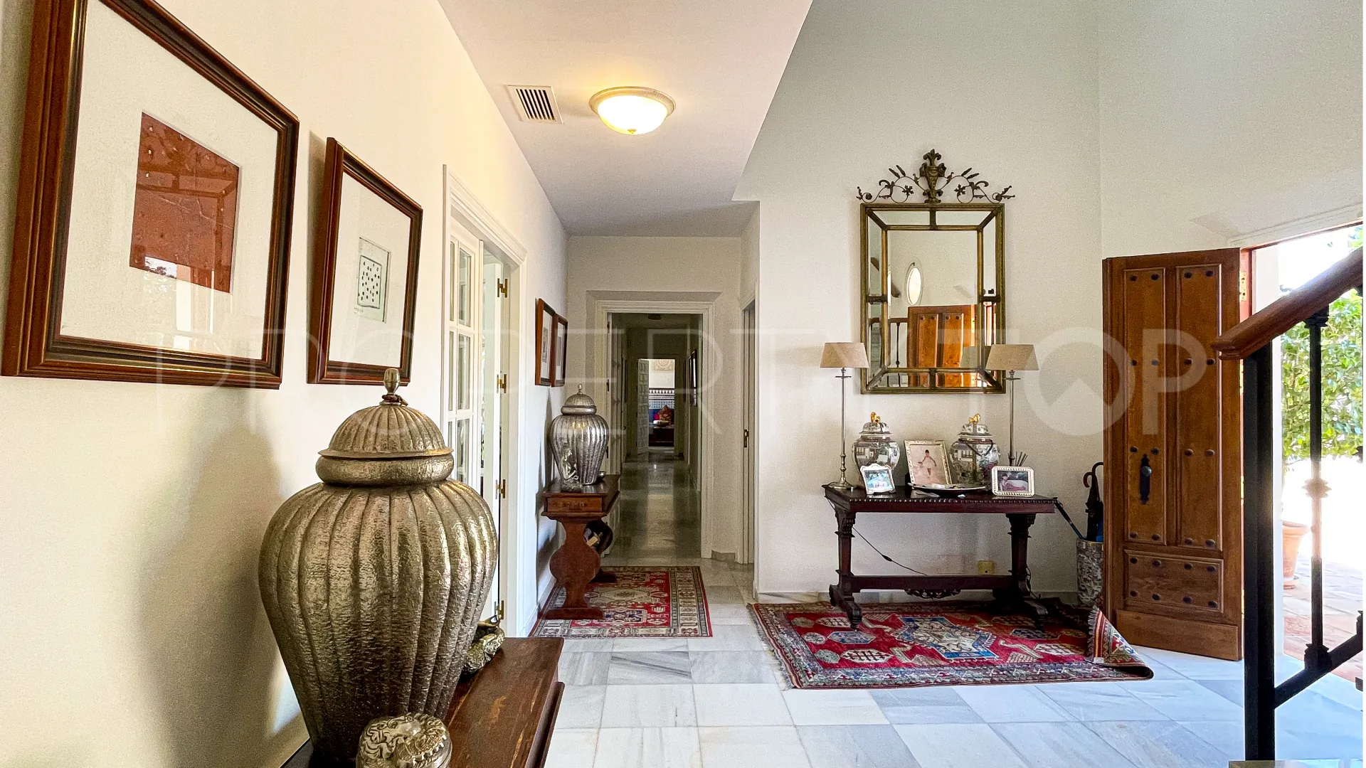Villa for sale in Zona E