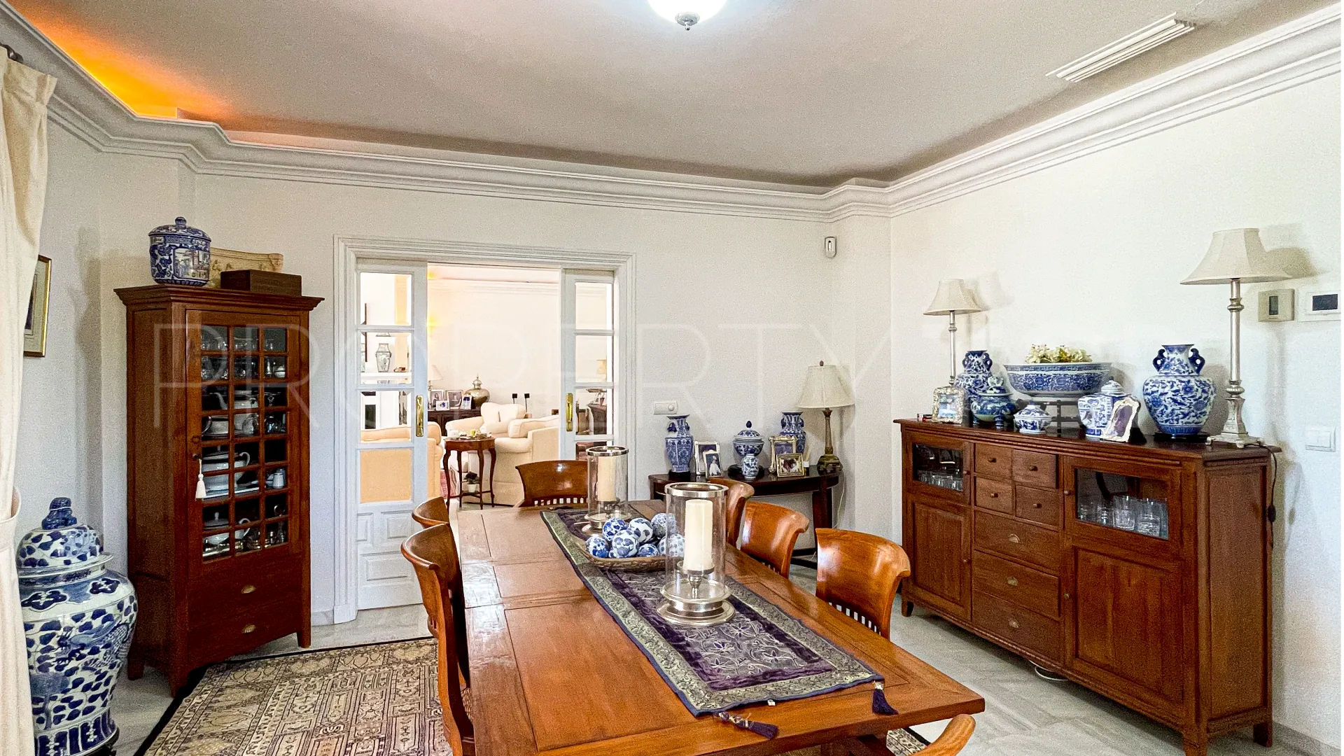 Villa for sale in Zona E