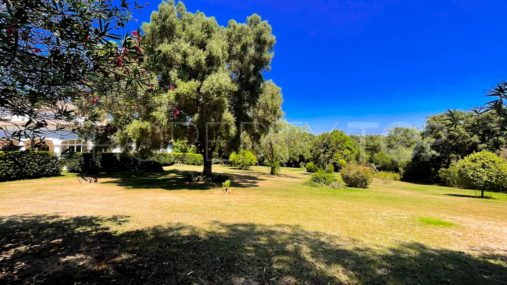 Villa for sale in Zona E