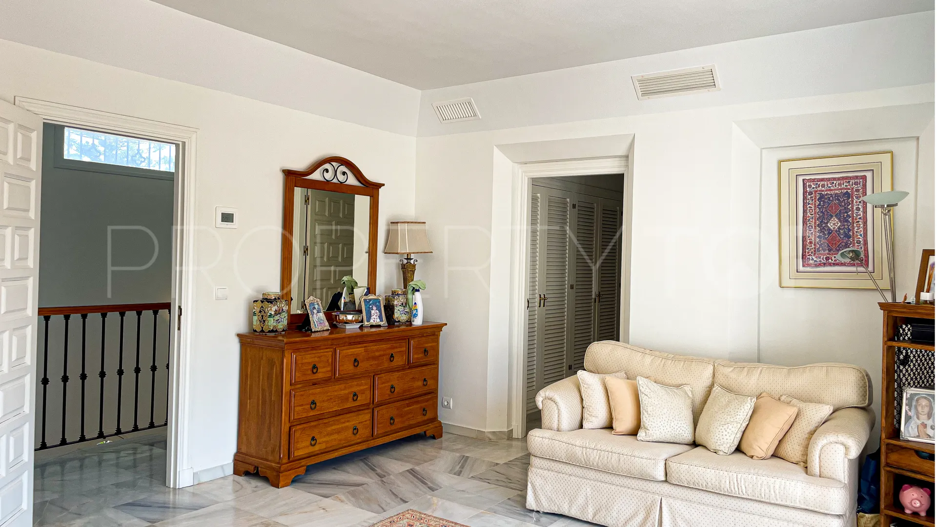 Villa for sale in Zona E