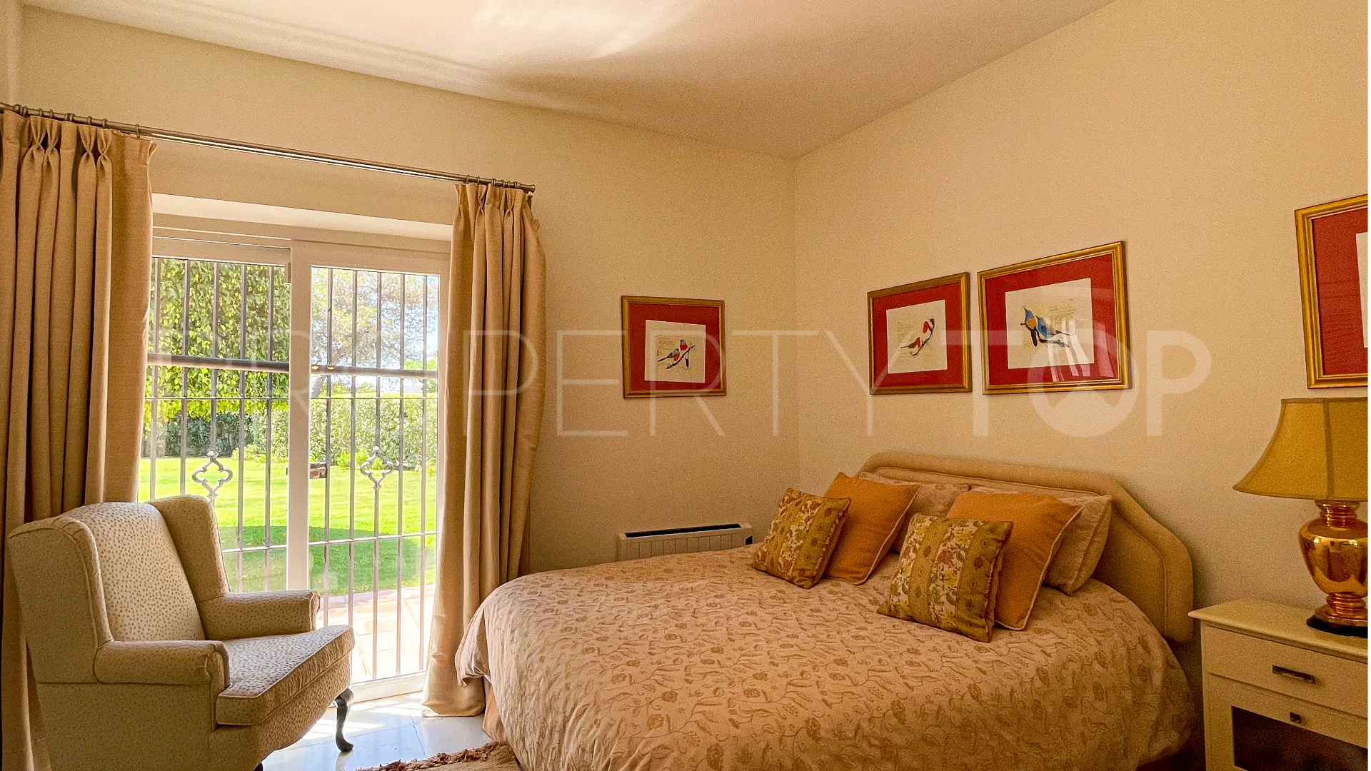 Villa for sale in Zona E